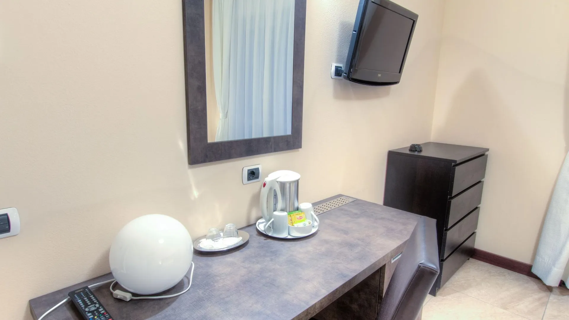 Hotel Kent Milano Marittima 4*,