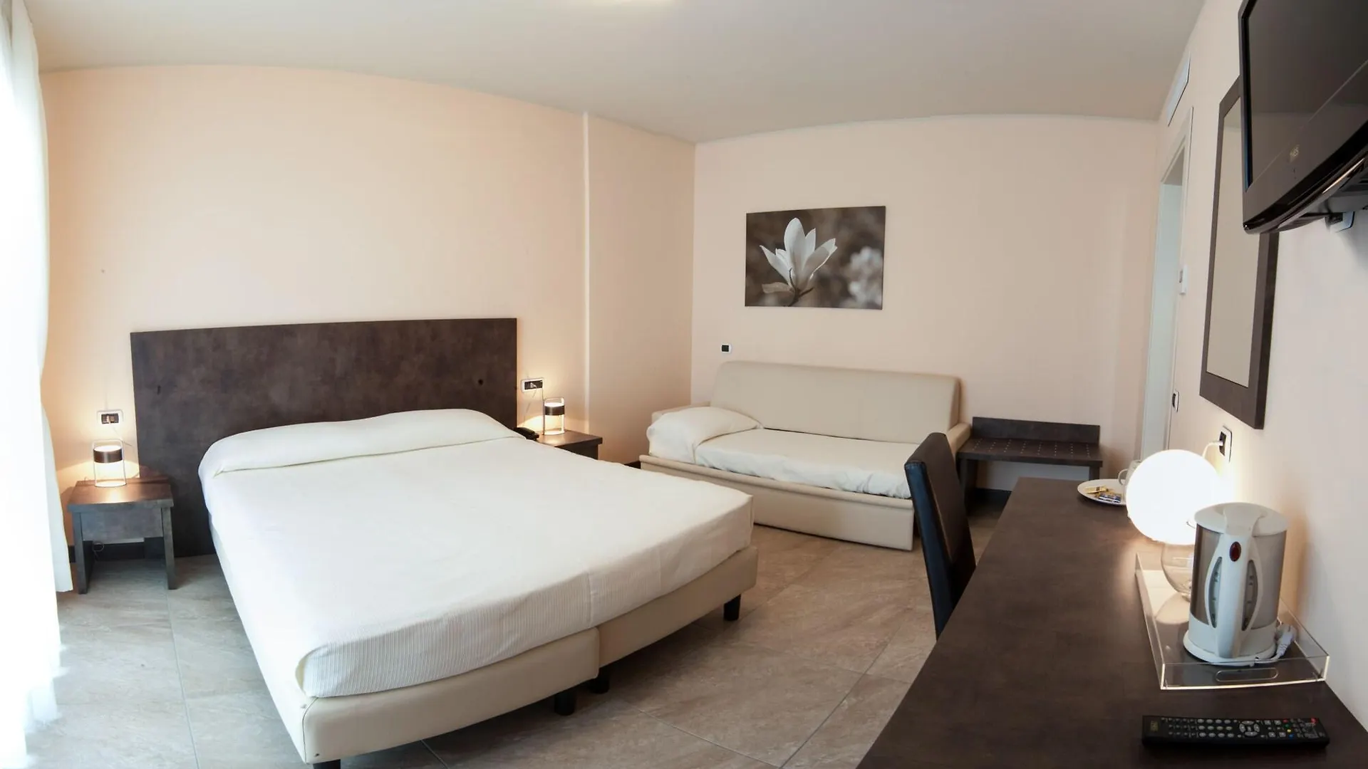 Hotel Kent Milano Marittima 4*,  Italia